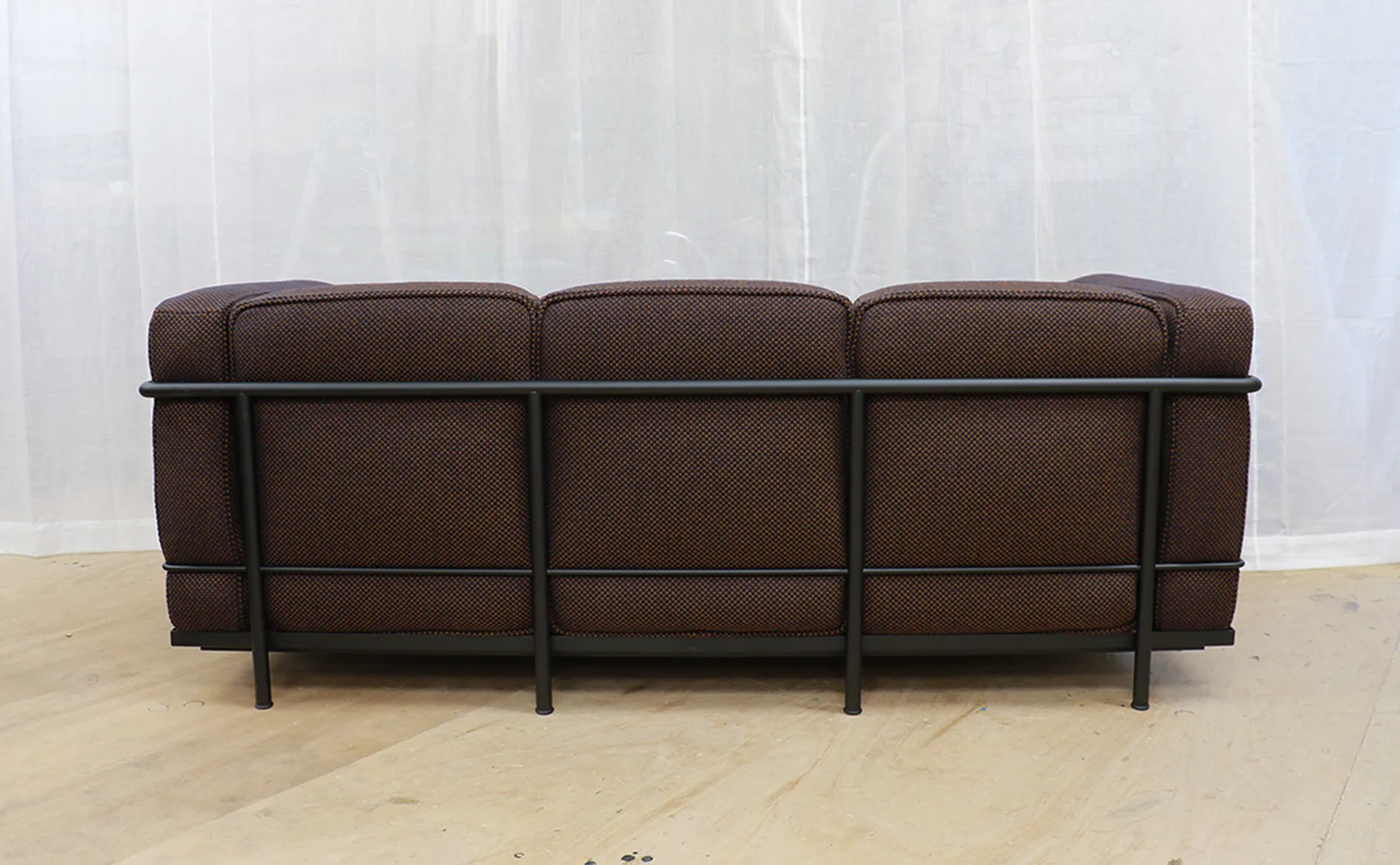 Cassina LC2 ソファ張り替え 02