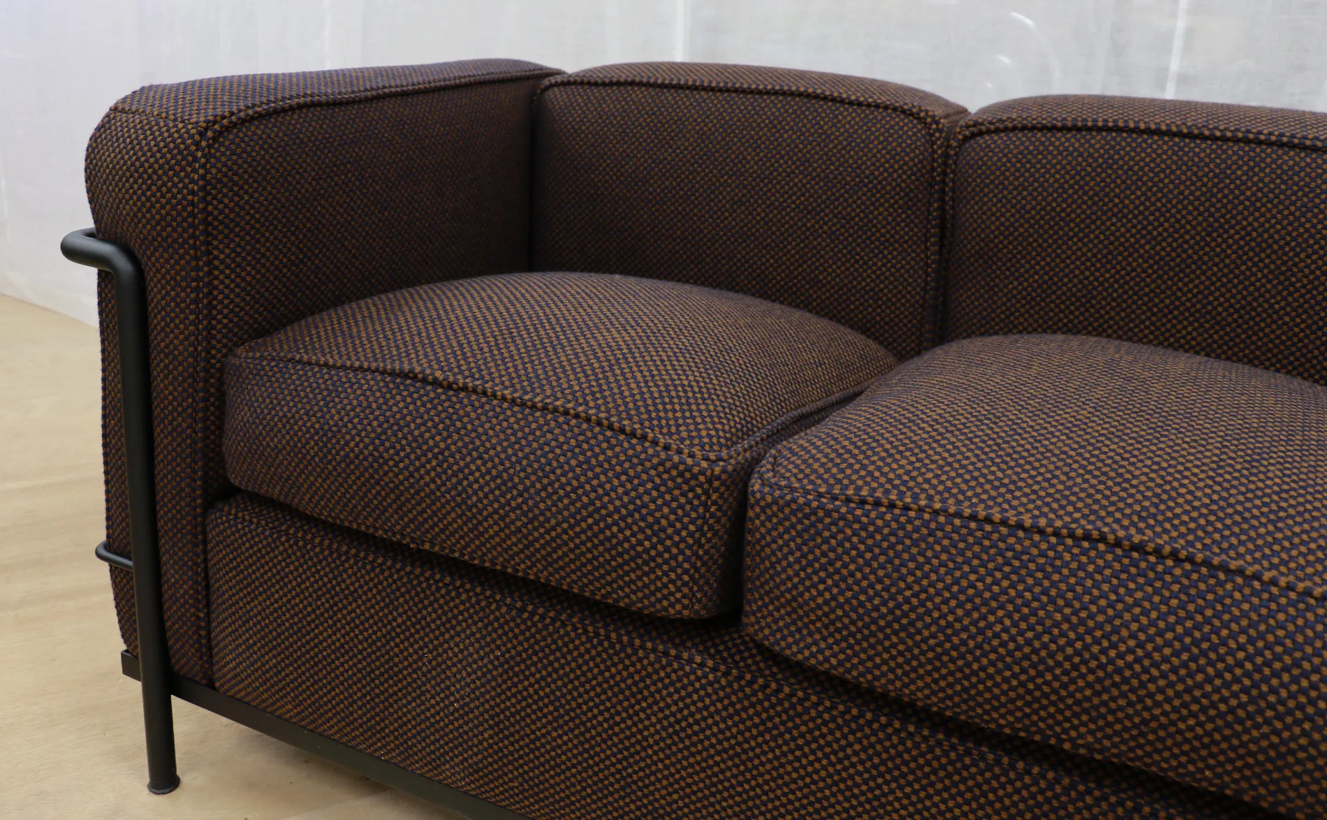 Cassina LC2 ソファ張り替え 04