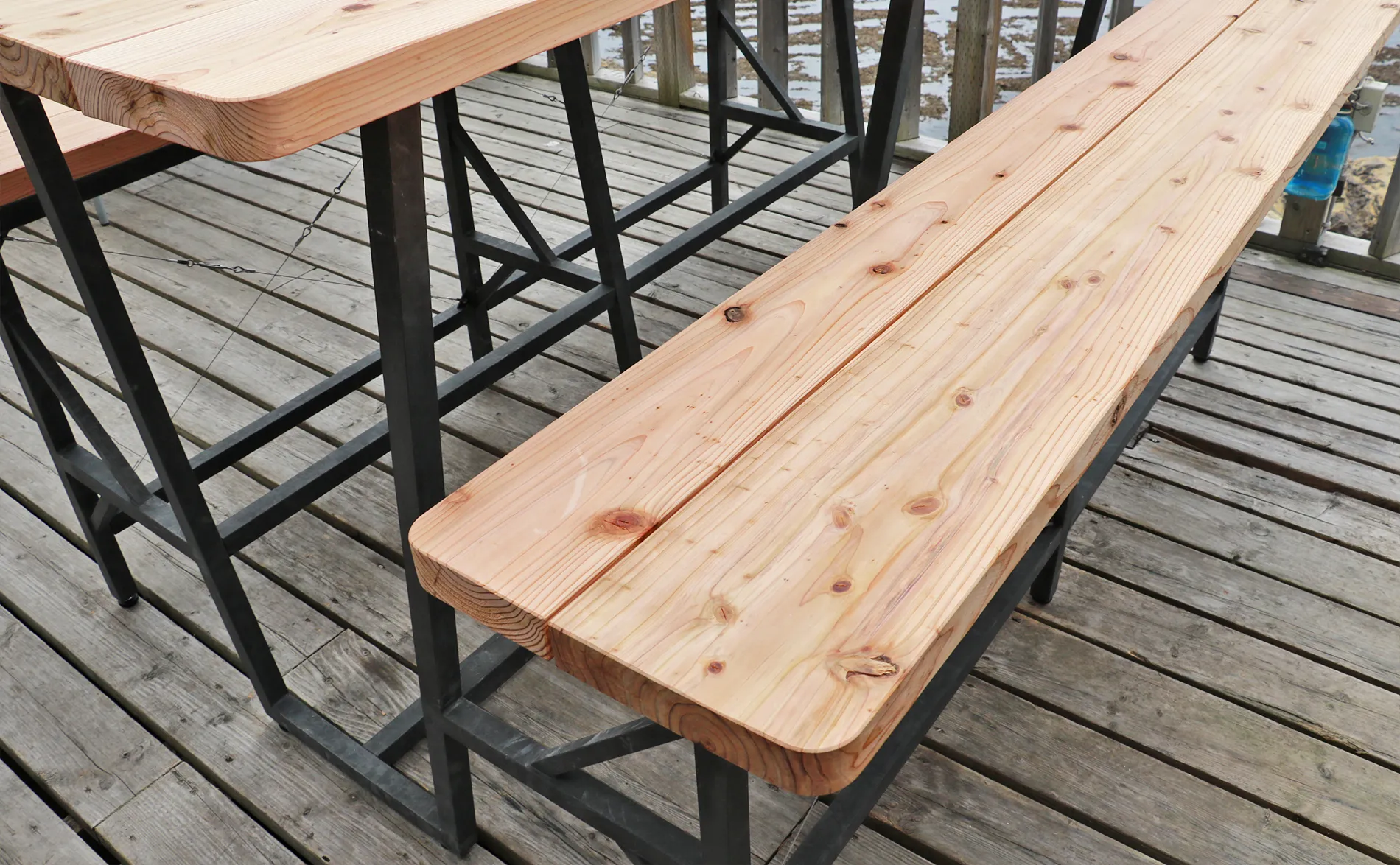 DECK TABLE BENCH 02